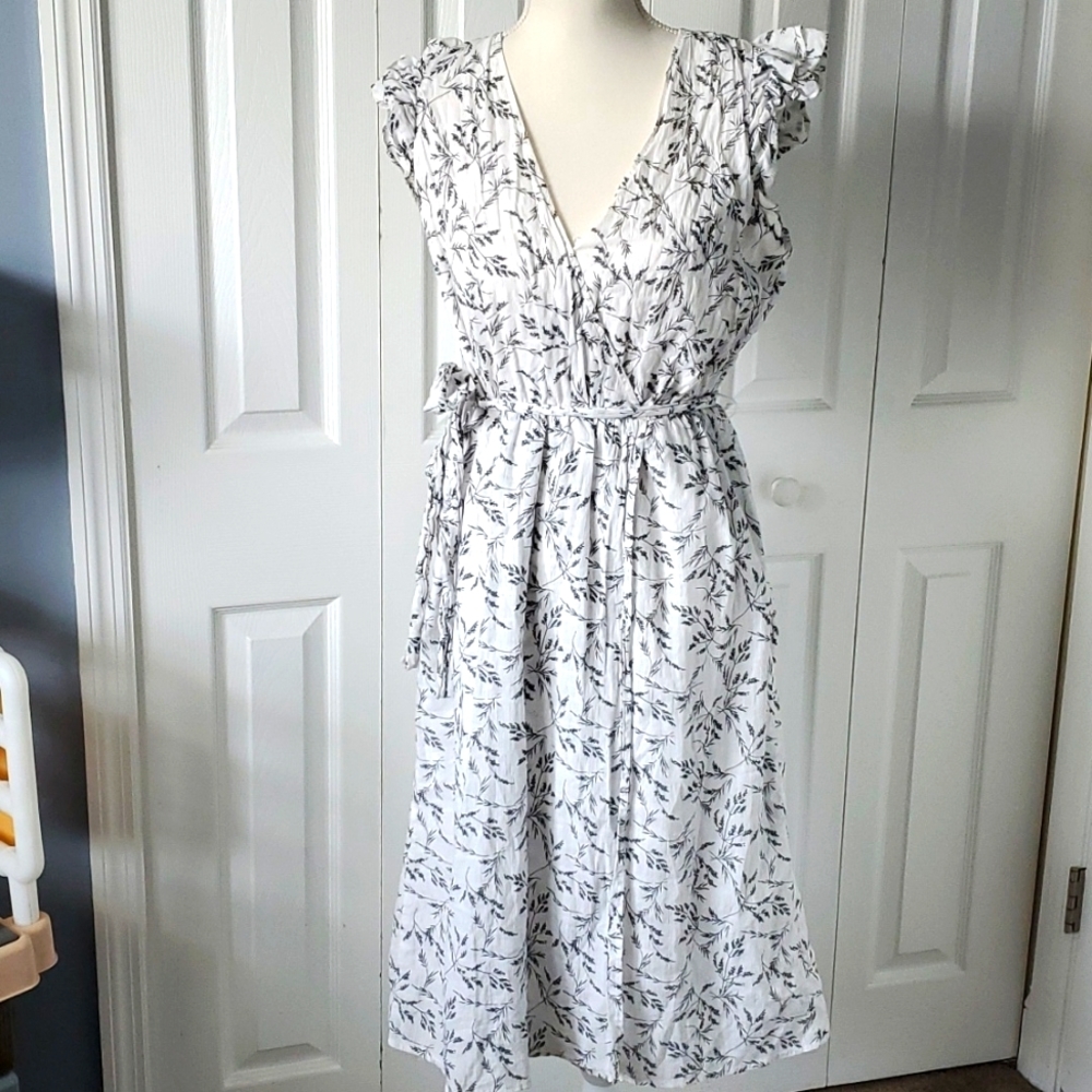 A.new day Floral Dress
